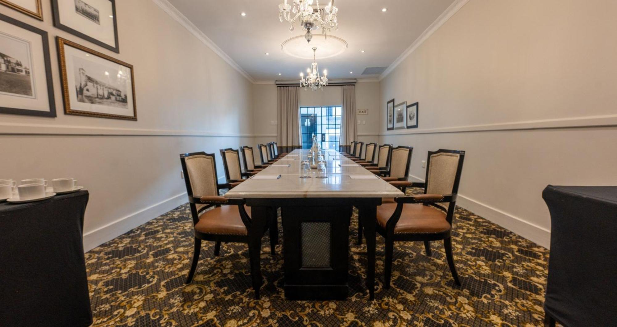 Anew Hotel Hilton Pietermaritzburg Kültér fotó